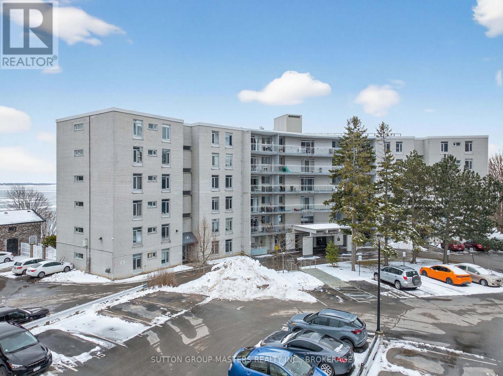 401 - 1 MOWAT AVENUE, Kingston, Ontario