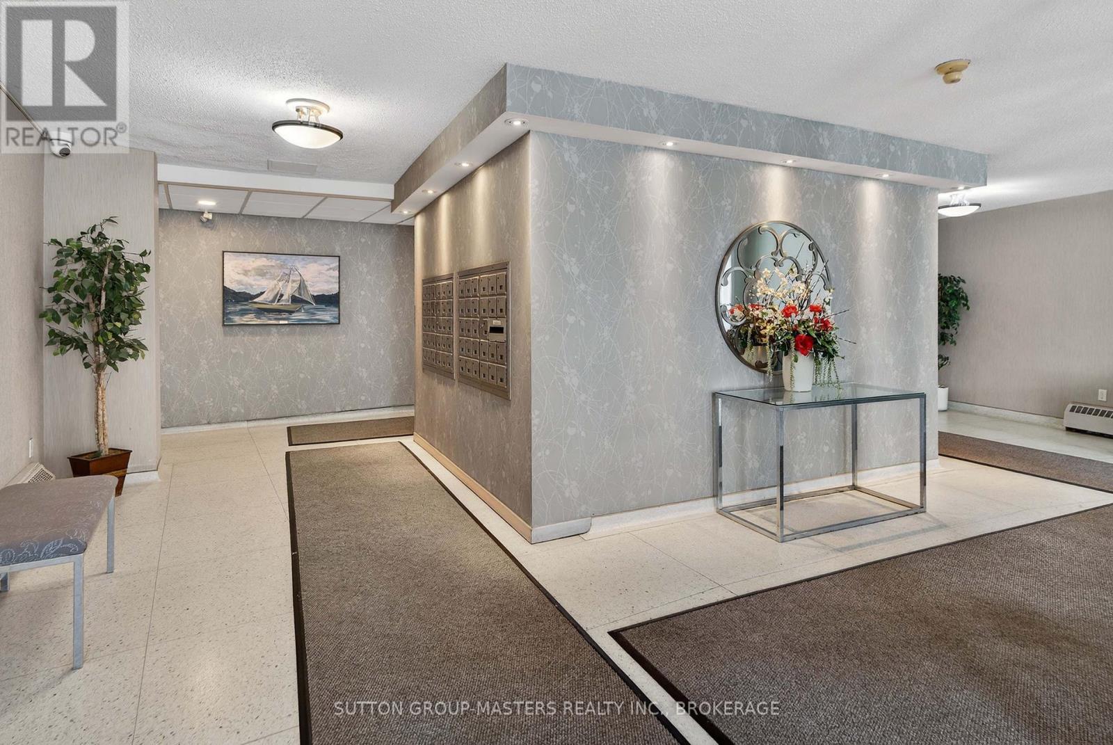 401 - 1 Mowat Avenue, Kingston, Ontario  K7M 1J8 - Photo 12 - X12908310