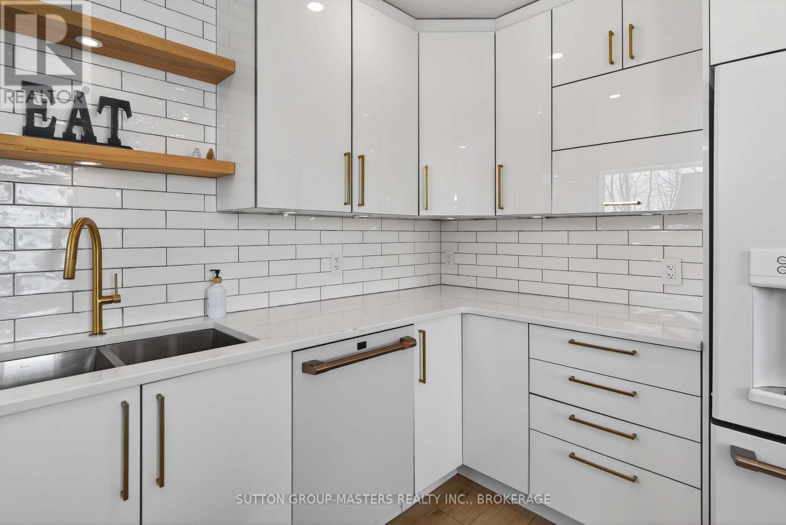 401 - 1 Mowat Avenue, Kingston, Ontario  K7M 1J8 - Photo 18 - X12908310