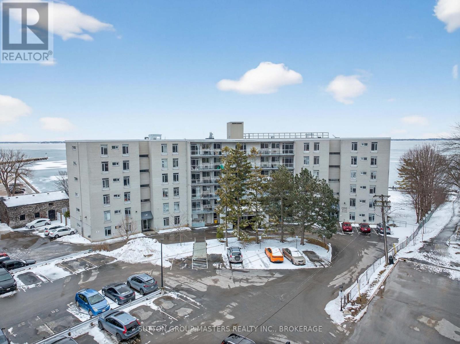 401 - 1 Mowat Avenue, Kingston, Ontario  K7M 1J8 - Photo 3 - X12908310