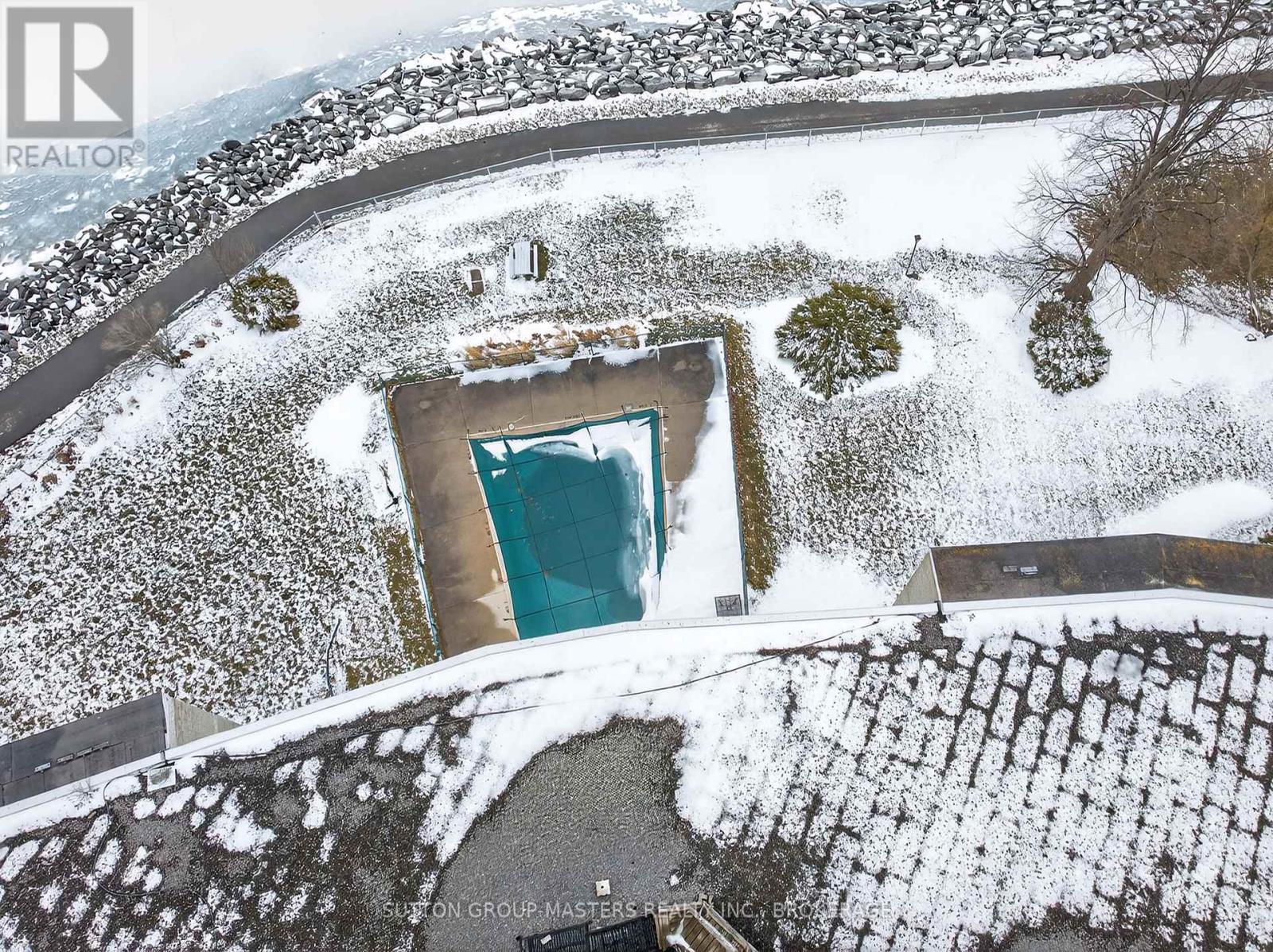 401 - 1 Mowat Avenue, Kingston, Ontario  K7M 1J8 - Photo 4 - X12908310