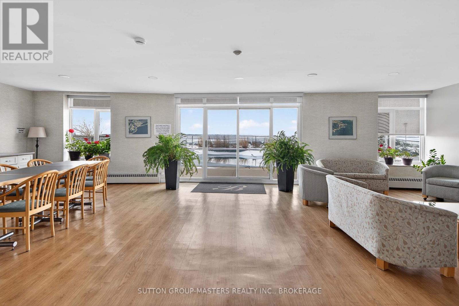 401 - 1 Mowat Avenue, Kingston, Ontario  K7M 1J8 - Photo 8 - X12908310