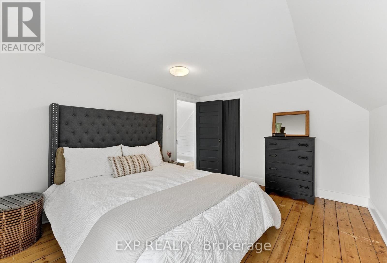 16 Barker Street, Prince Edward County, Ontario  K0K 2T0 - Photo 32 - X12908208