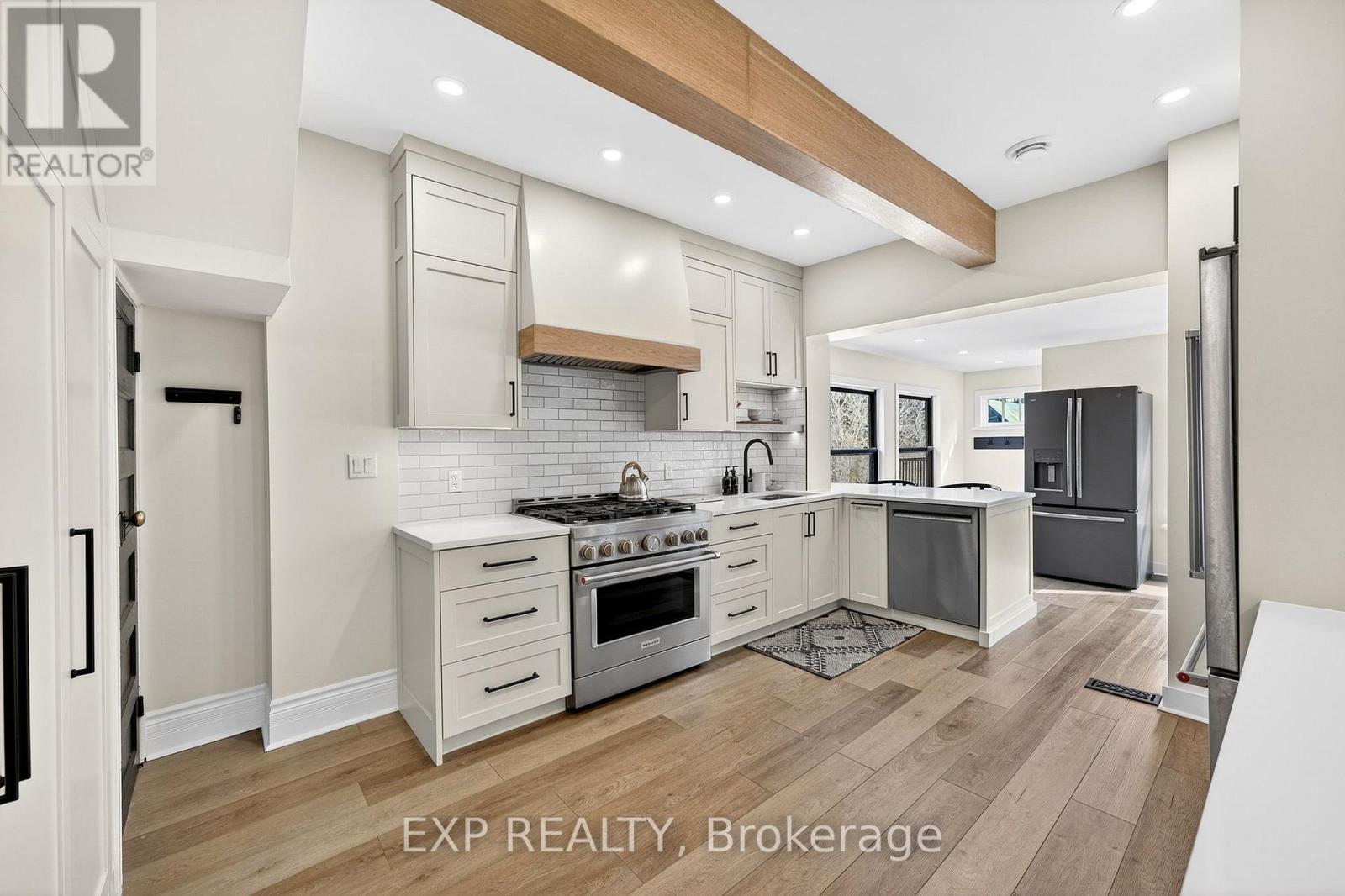 16 Barker Street, Prince Edward County, Ontario  K0K 2T0 - Photo 9 - X12908208