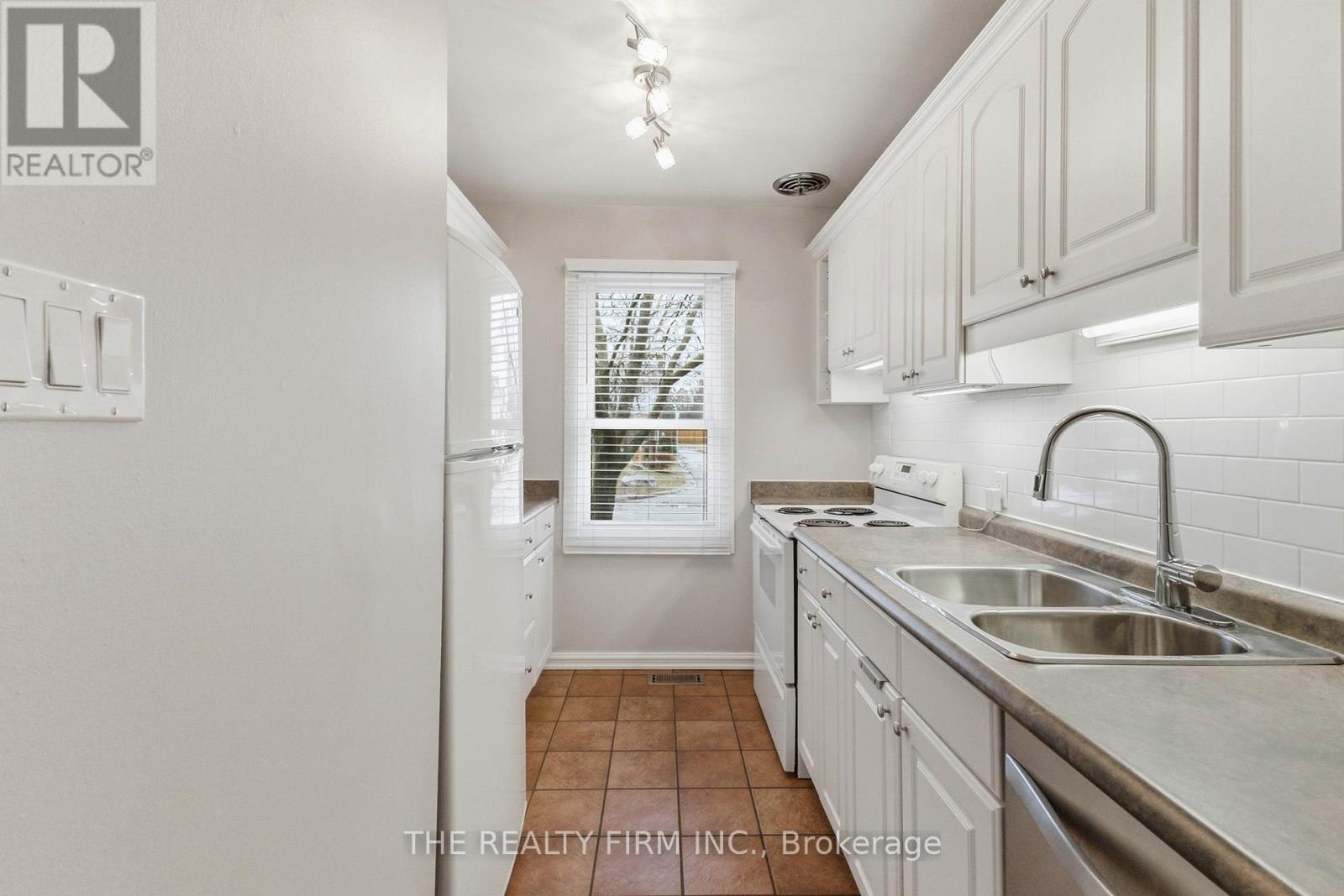 67 - 16 Homestead Crescent, London North, Ontario  N6G 2E4 - Photo 18 - X12908190