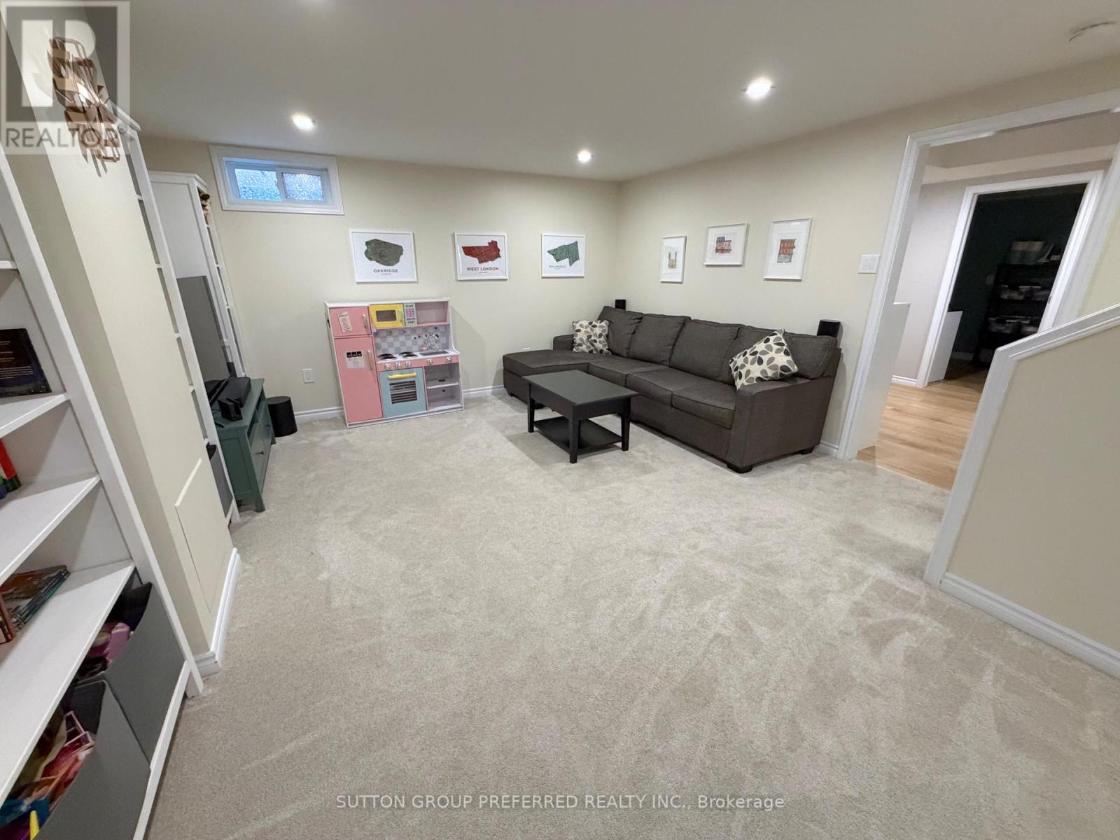 2 - 30 Forward Avenue, London North, Ontario  N6H 1B7 - Photo 33 - X12908260