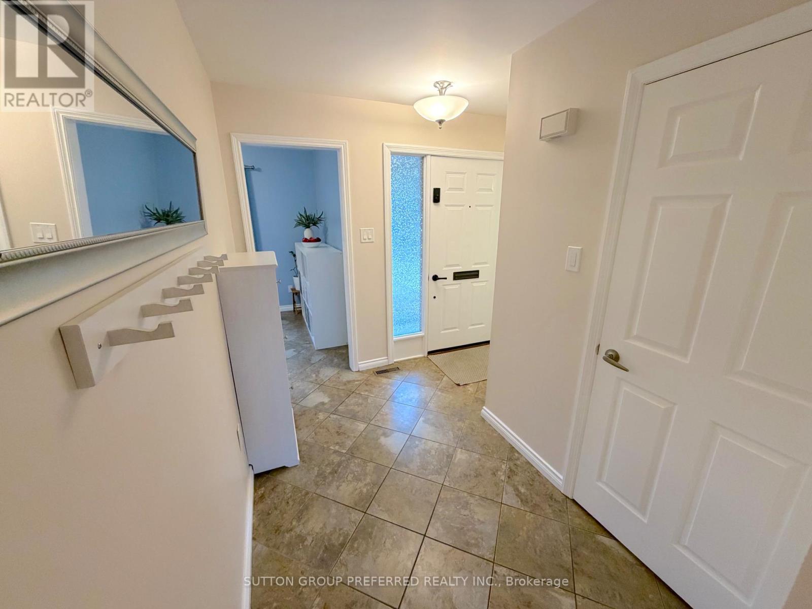 2 - 30 Forward Avenue, London North, Ontario  N6H 1B7 - Photo 5 - X12908260