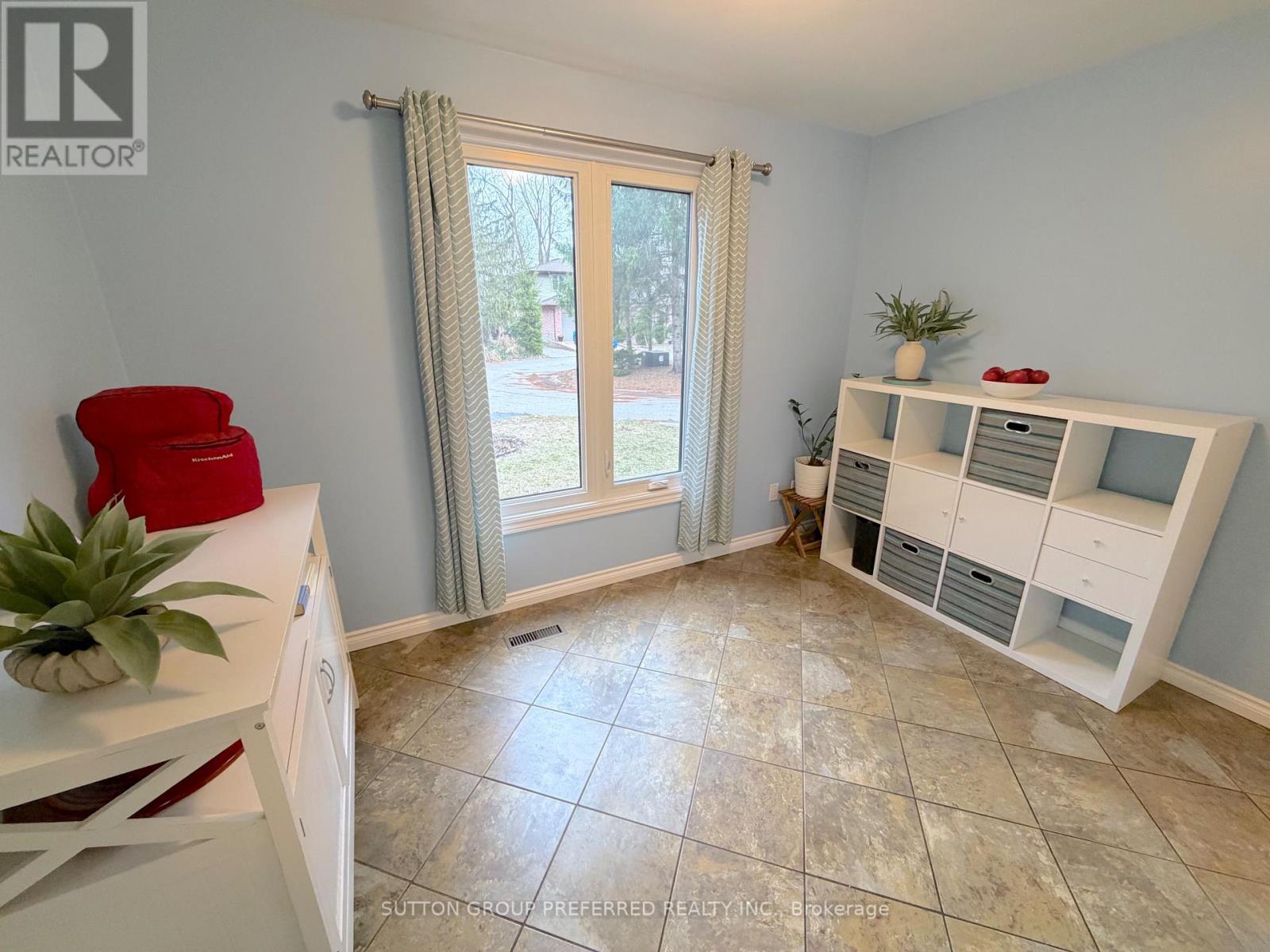 2 - 30 Forward Avenue, London North, Ontario  N6H 1B7 - Photo 9 - X12908260