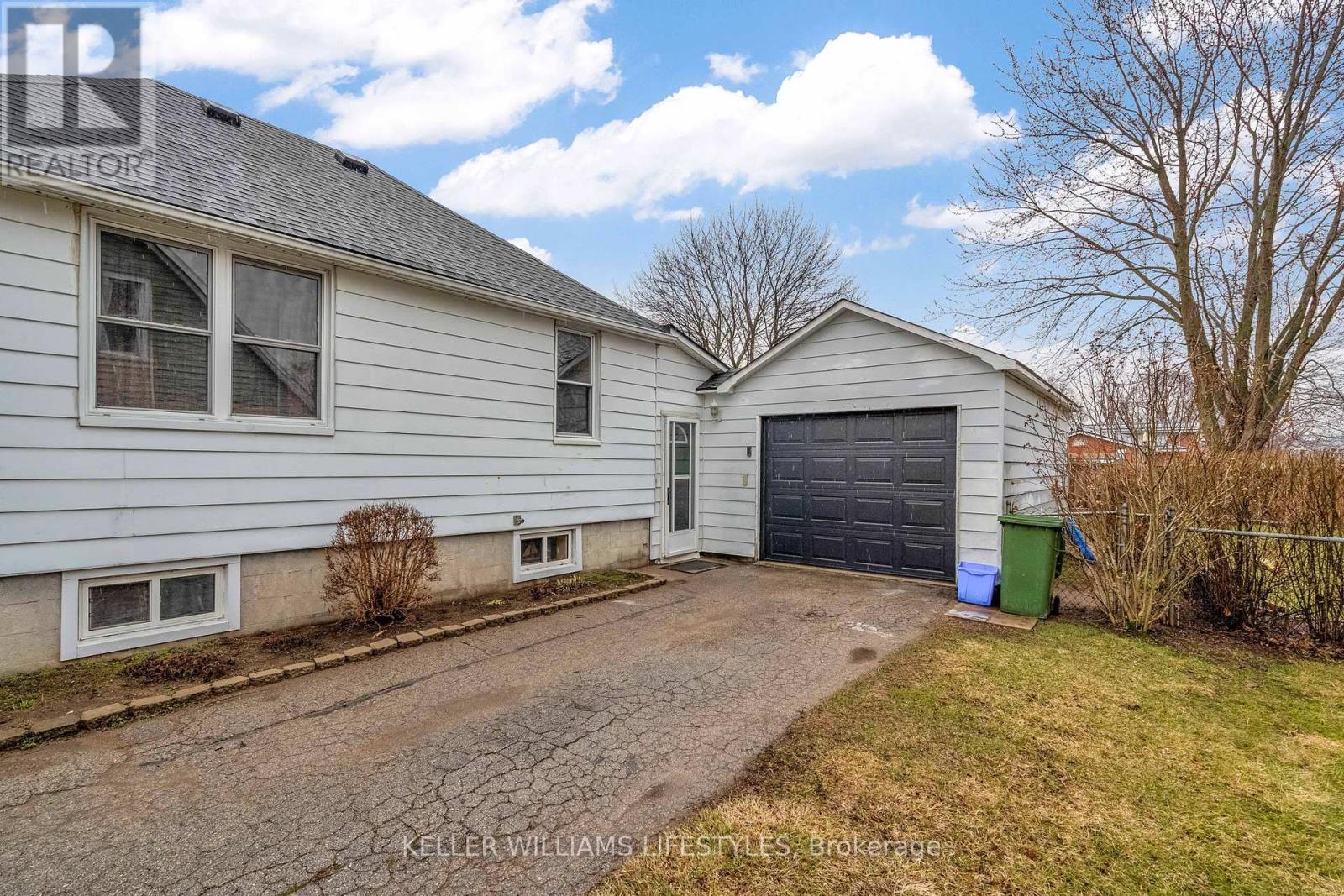 15 Caverly Road, Aylmer, Ontario  N5H 2P5 - Photo 4 - X12908320