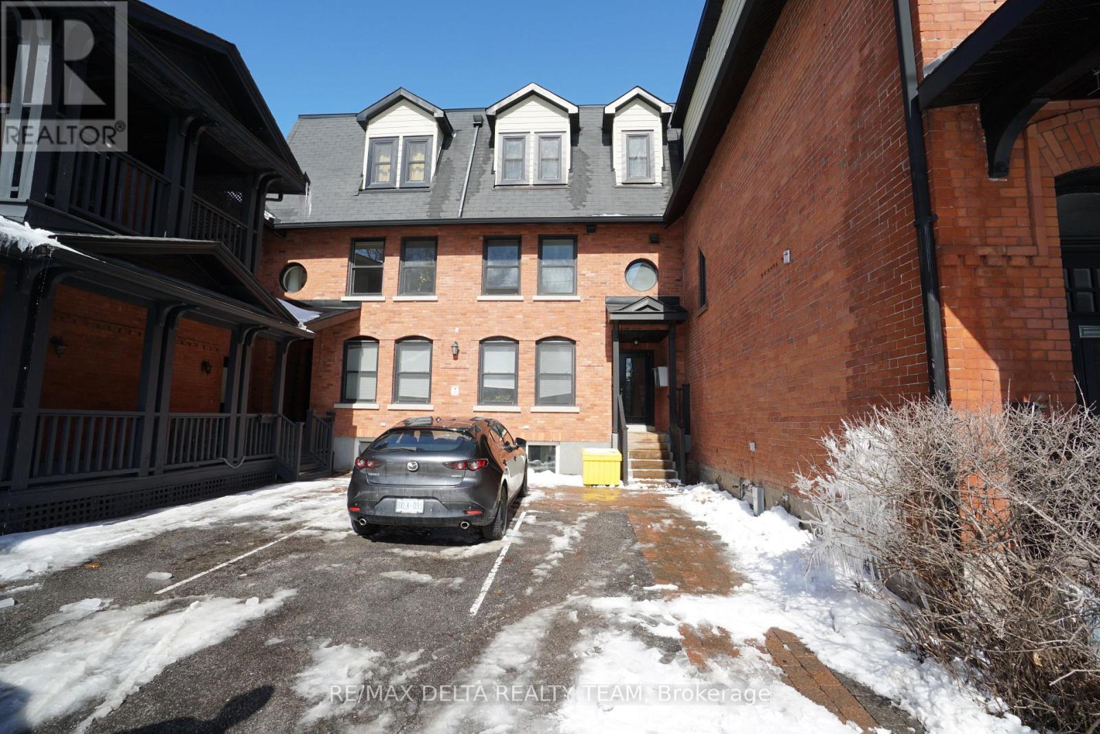 2 - 271 MCLEOD STREET, Ottawa, Ontario