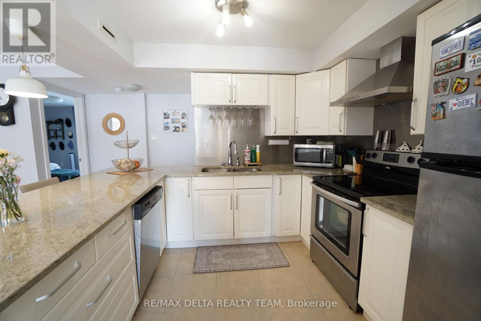 2 - 271 Mcleod Street, Ottawa, Ontario  K2P 1A1 - Photo 10 - X12908186