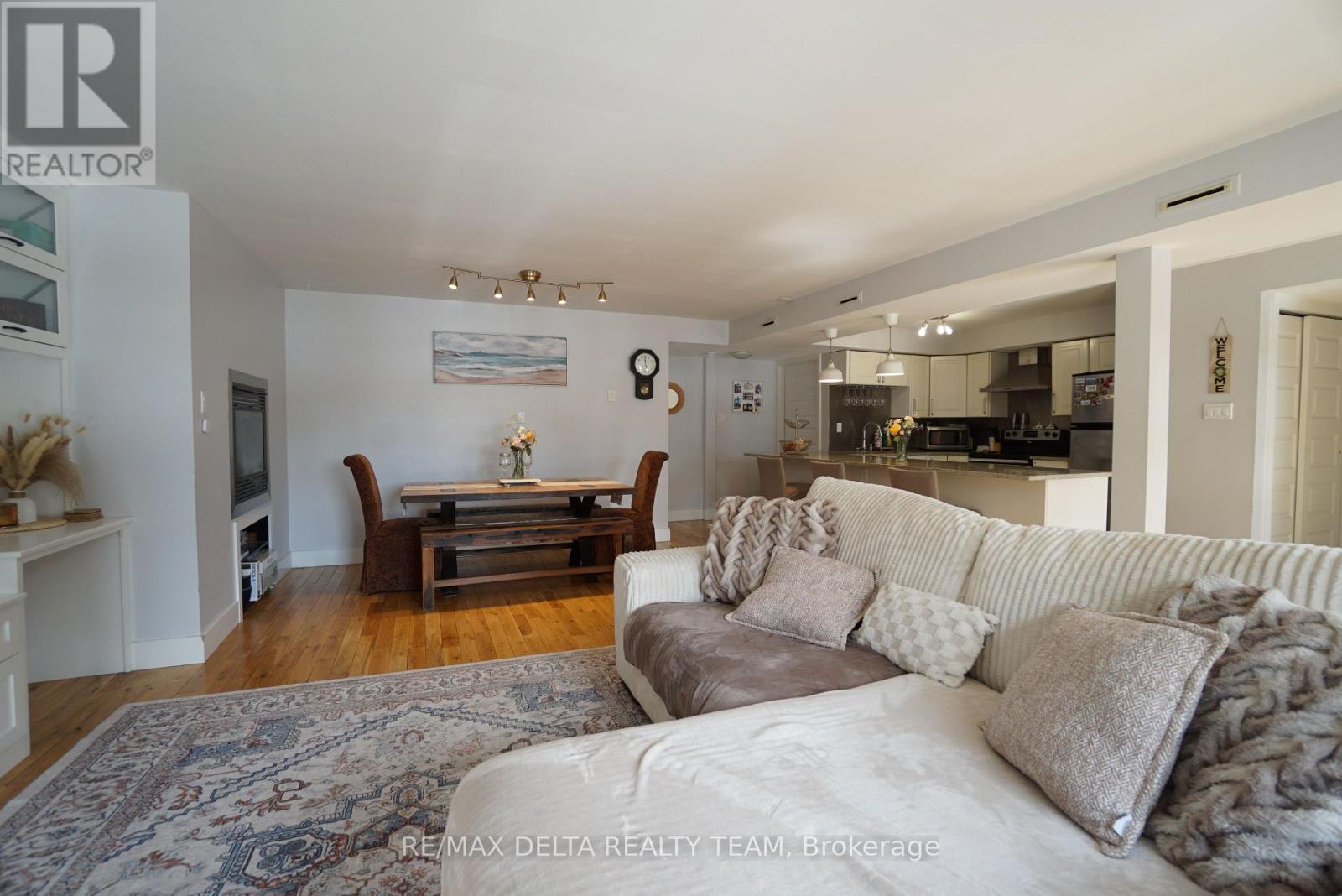 2 - 271 Mcleod Street, Ottawa, Ontario  K2P 1A1 - Photo 12 - X12908186