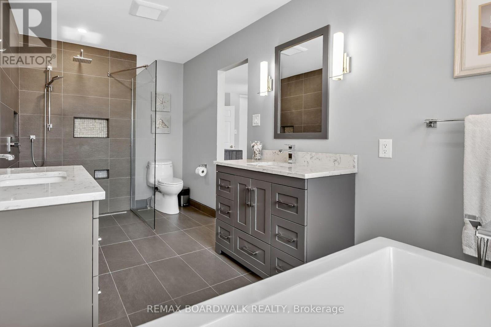 309 Chestermere Crescent, Ottawa, Ontario  K2G 7A8 - Photo 21 - X12908196