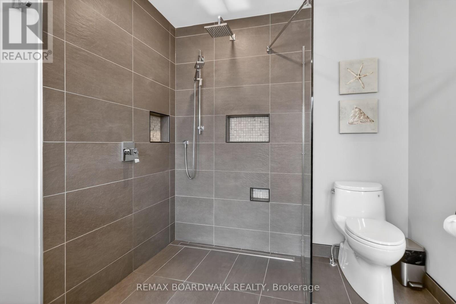 309 Chestermere Crescent, Ottawa, Ontario  K2G 7A8 - Photo 22 - X12908196