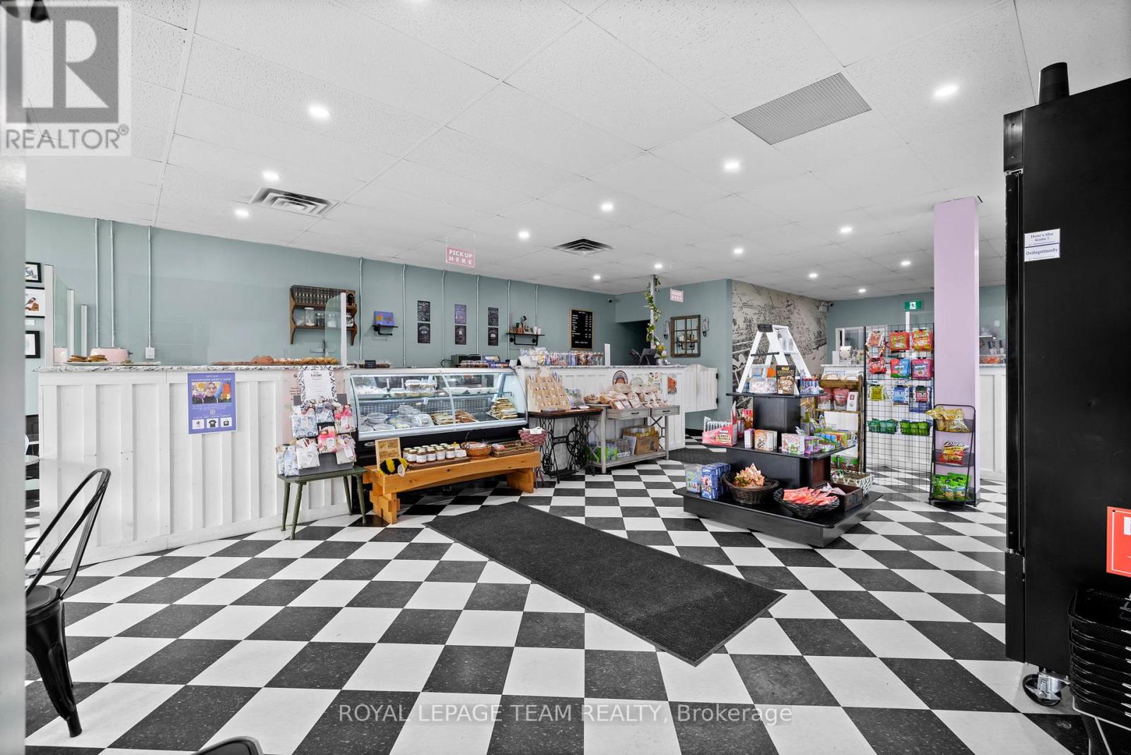 52-58 King Street E, Brockville, Ontario  K6V 1B1 - Photo 3 - X12908214