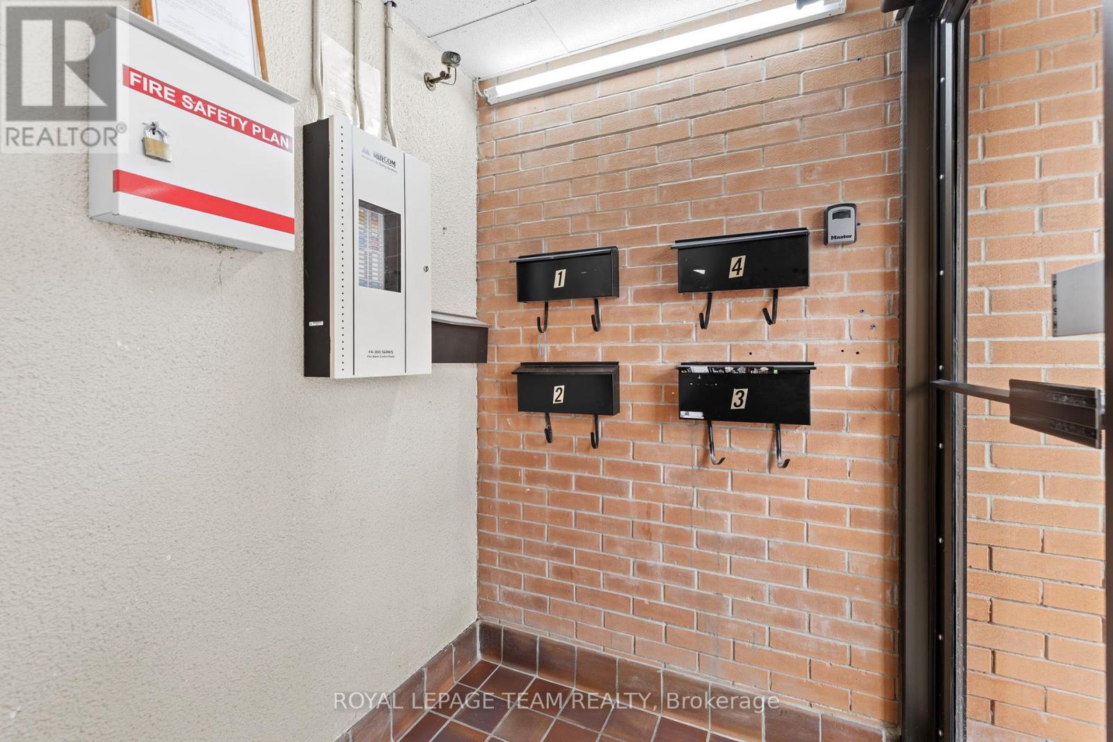 52-58 King Street E, Brockville, Ontario  K6V 1B1 - Photo 9 - X12908214