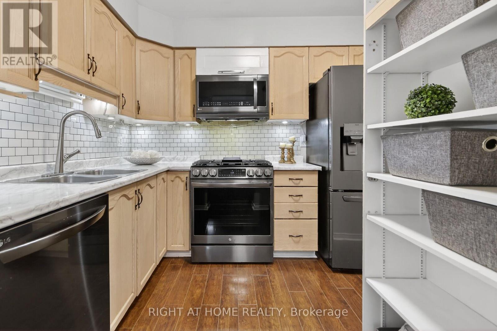 18 - 240 Mississippi Court, Carleton Place, Ontario  K7C 4R1 - Photo 17 - X12908294