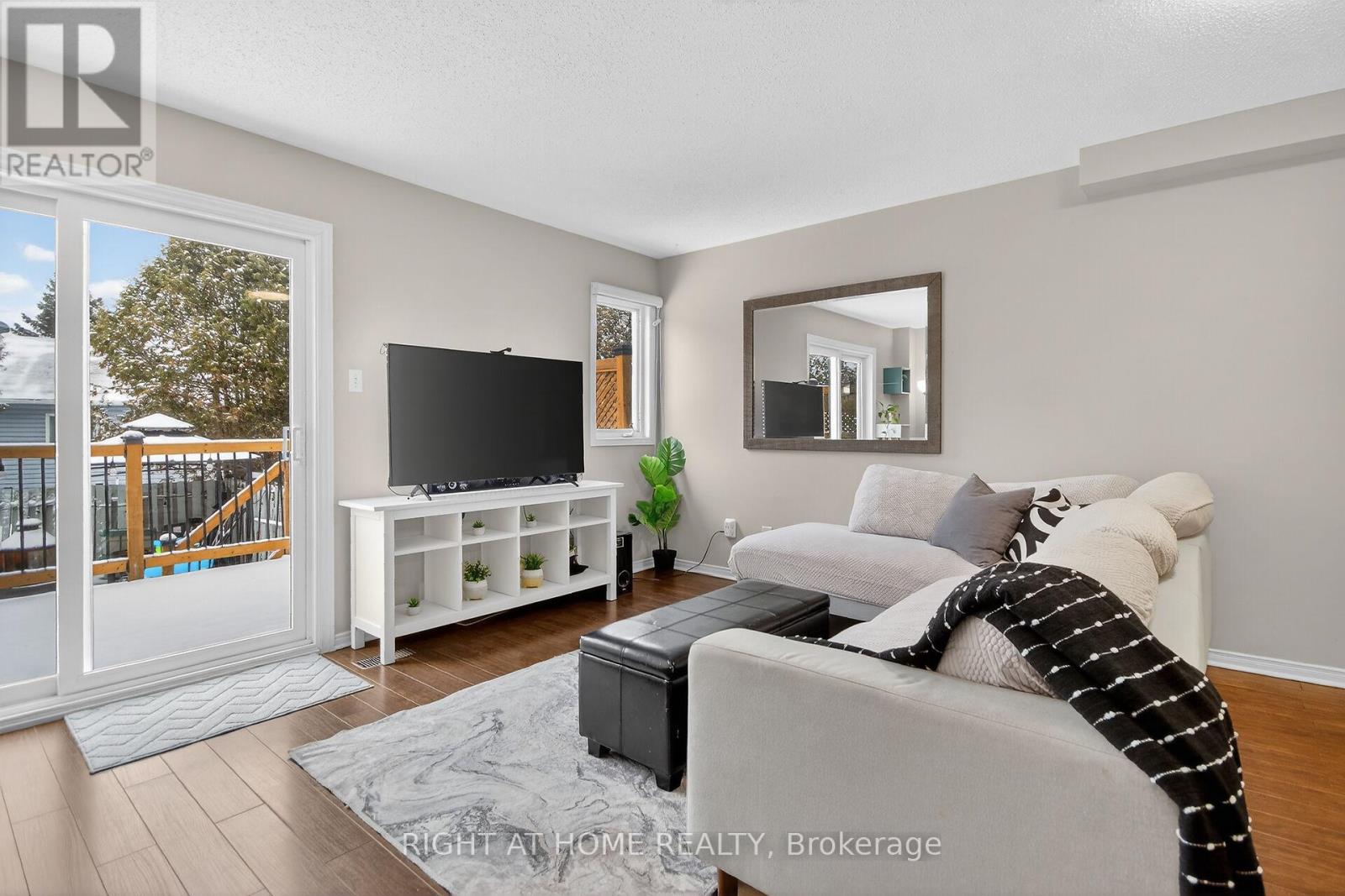 18 - 240 Mississippi Court, Carleton Place, Ontario  K7C 4R1 - Photo 5 - X12908294