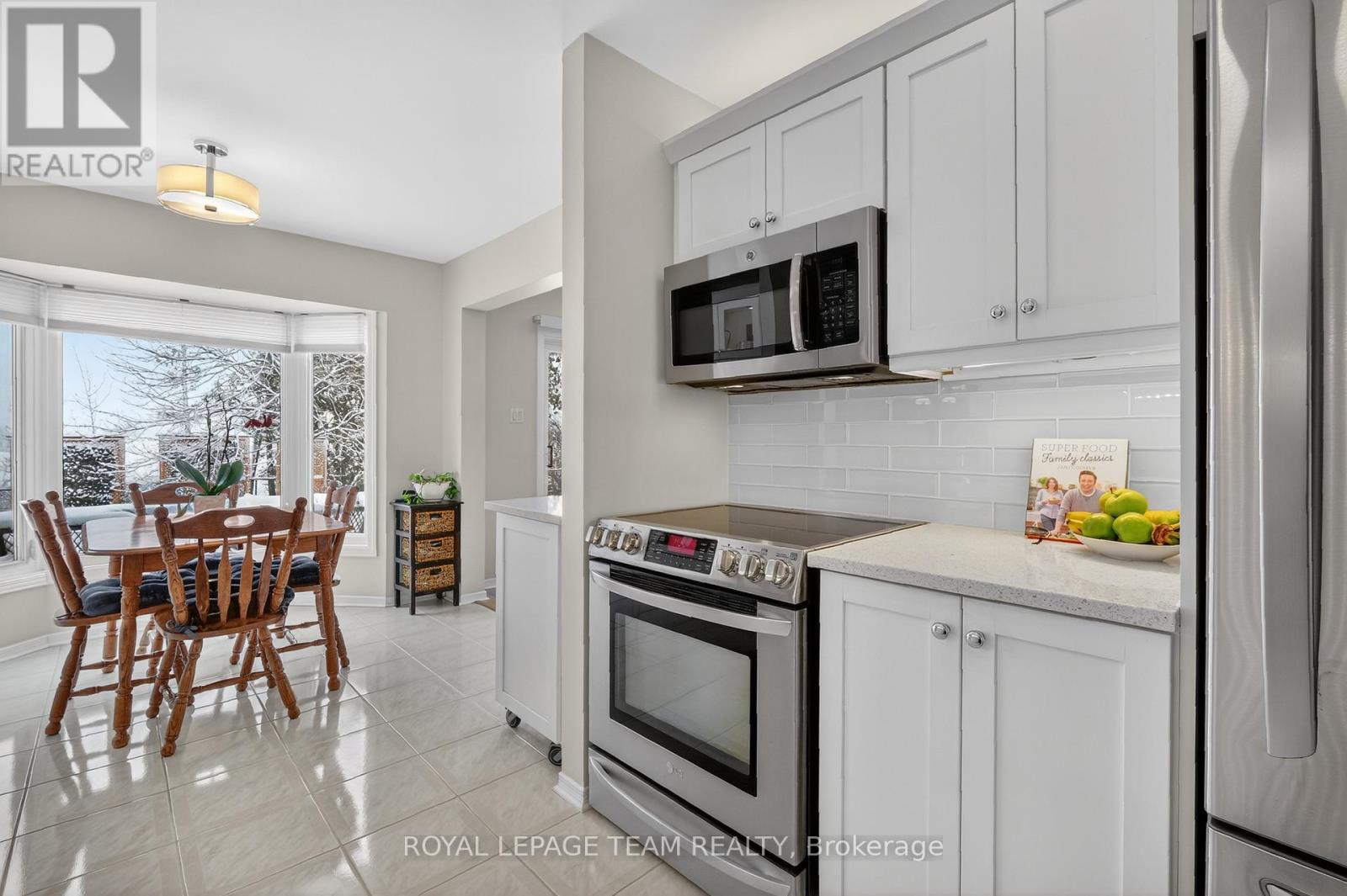 318 Liard Street, Ottawa, Ontario  K2S 1J8 - Photo 14 - X12908300