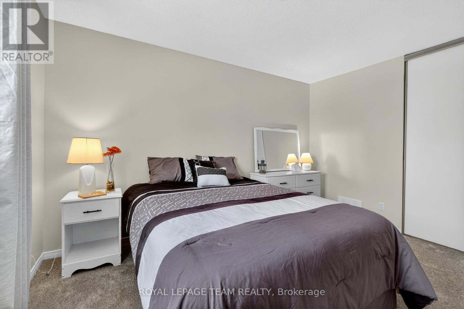 318 Liard Street, Ottawa, Ontario  K2S 1J8 - Photo 33 - X12908300