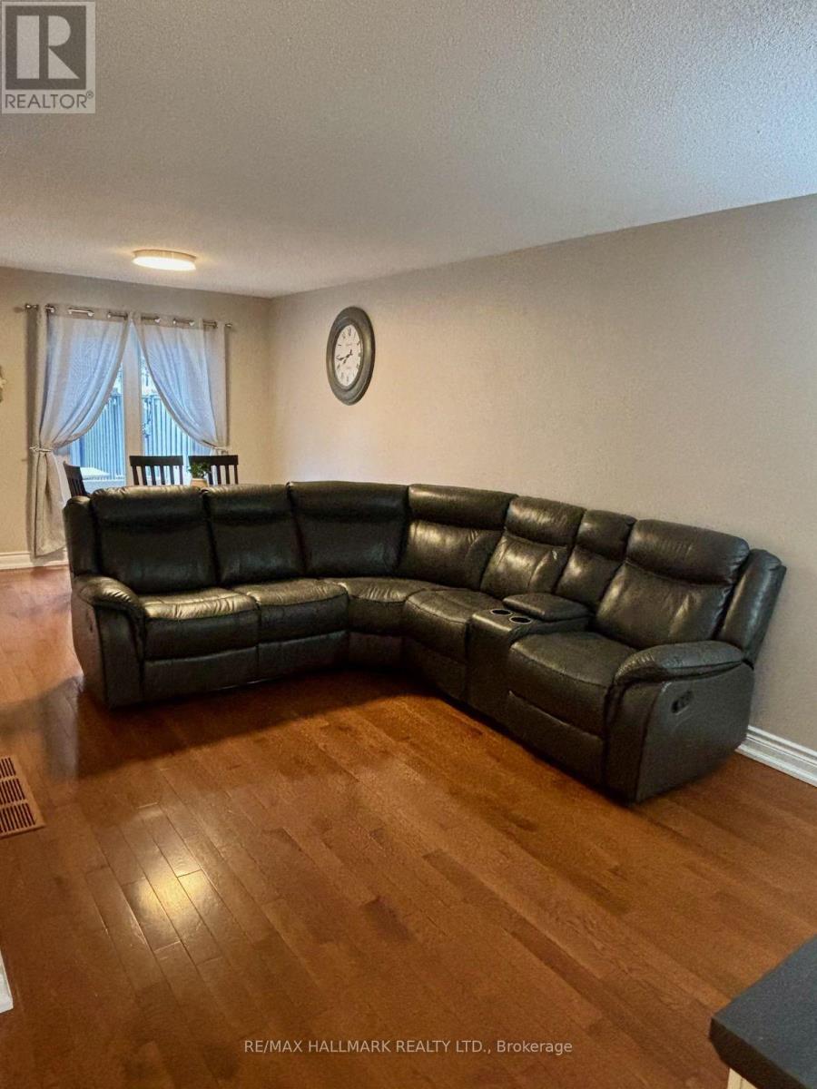 551 Dorchester Drive, Oshawa, Ontario  L1J 6L3 - Photo 12 - E12813088