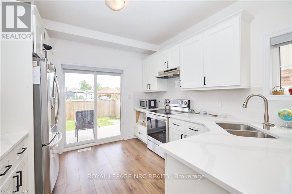 8 King Street, Fort Erie, Ontario  L2A 0C6 - Photo 8 - X12908252