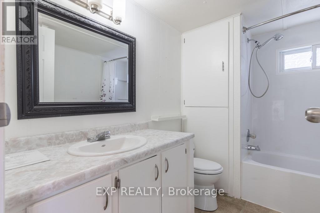 206 - 241 St. Paul Street W, St. Catharines (Western Hill), Ontario  L2S 2E5 - Photo 11 - X12908256