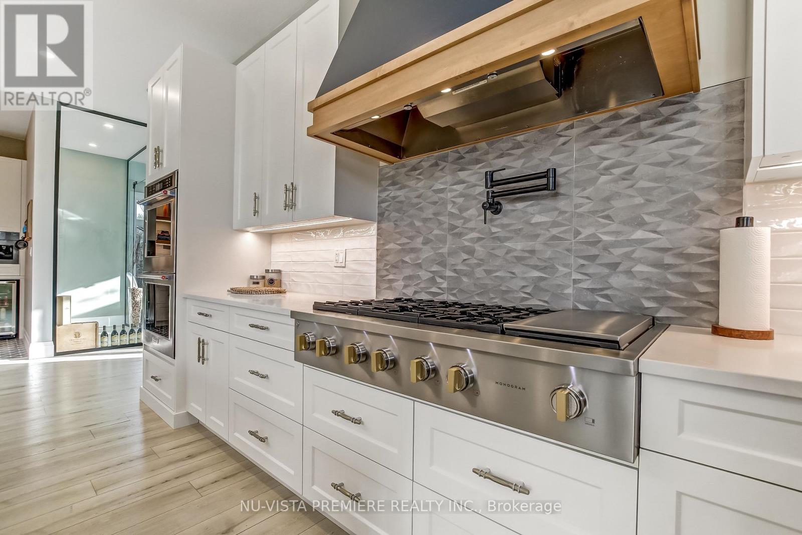 Photo 14 of 49 for 5233 Line 2 Line