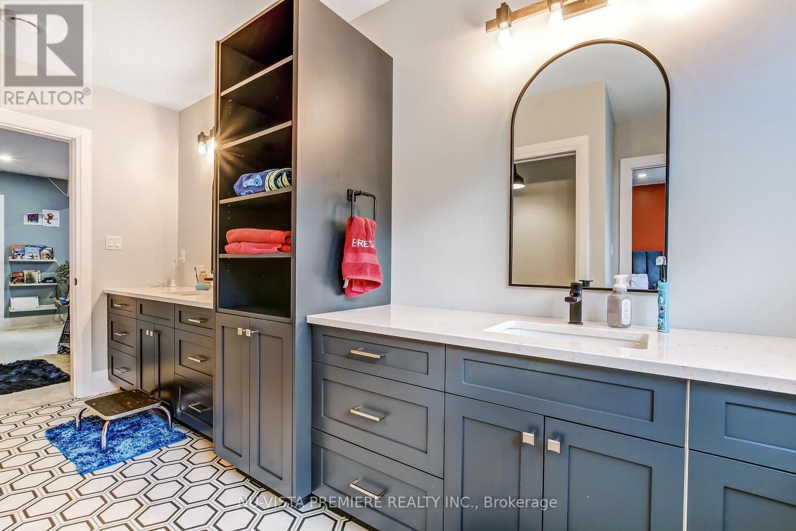 Photo 35 of 49 for 5233 Line 2 Line