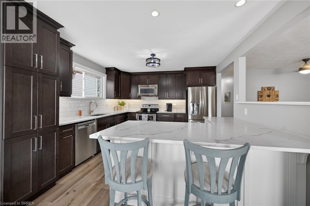 14 Max Webster Road, Brantford, Ontario  N3P 1H7 - Photo 14 - 40809500