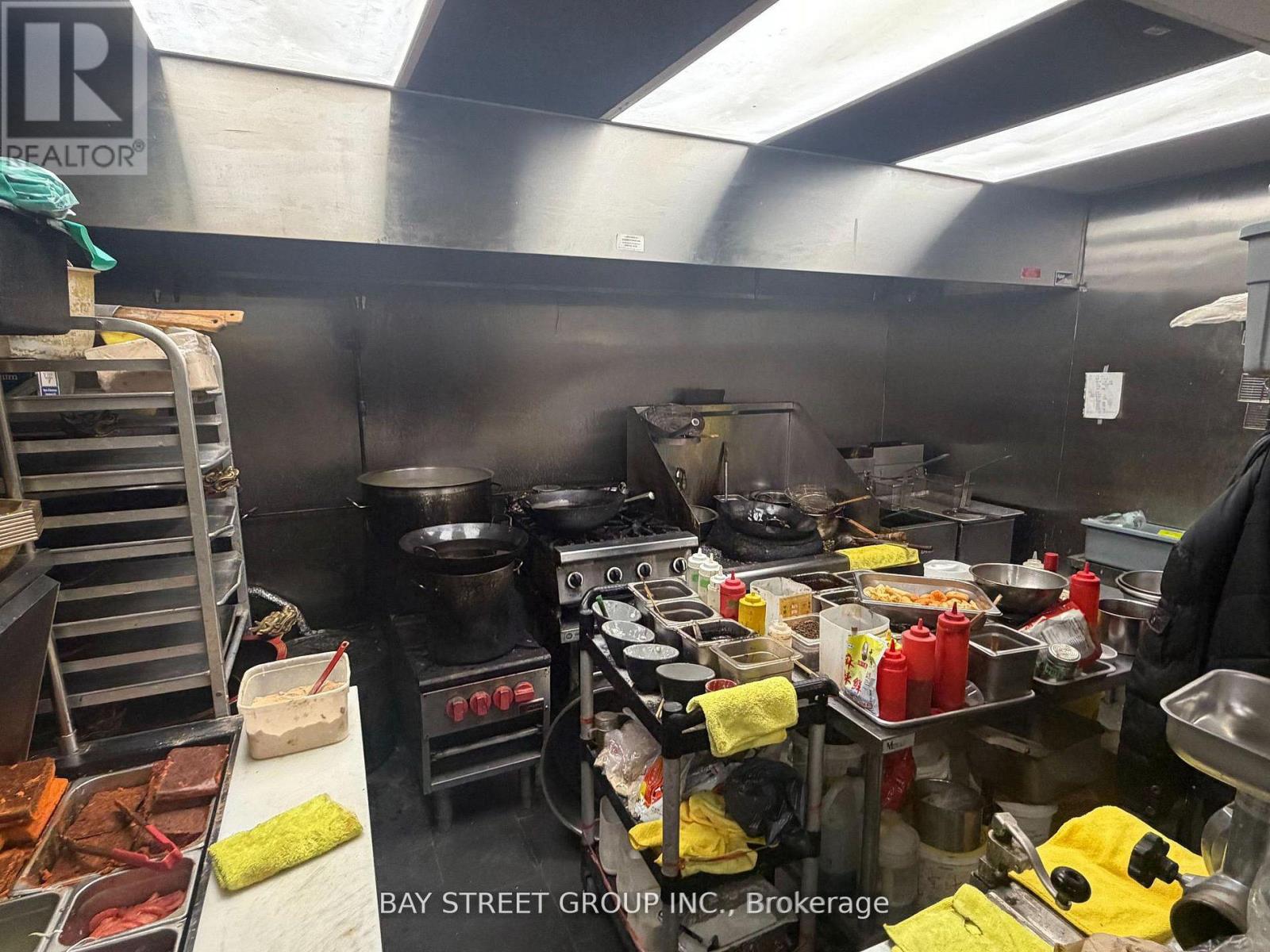 F - 241 Consumers Road, Toronto, Ontario M2J 0E9 - Photo 13 - C12908250