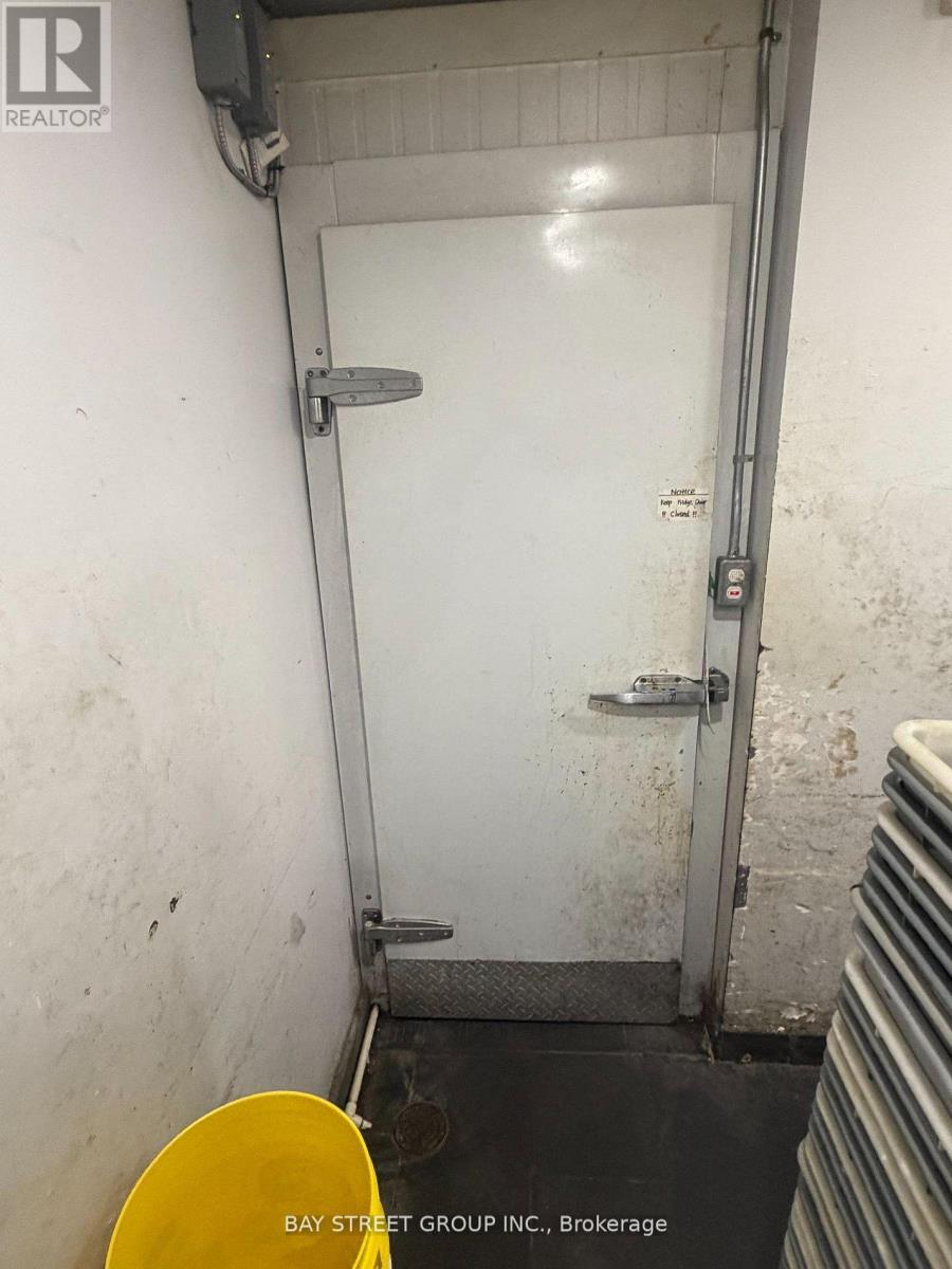 F - 241 Consumers Road, Toronto, Ontario M2J 0E9 - Photo 19 - C12908250