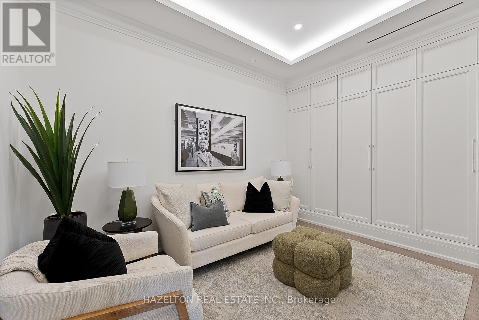 404 - 128 Hazelton Avenue, Toronto, Ontario  M5R 2E5 - Photo 17 - C12908304