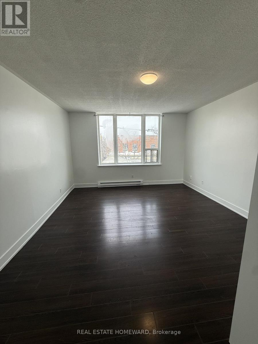 200 - 158 Main Street, Toronto, Ontario  M4E 2V8 - Photo 1 - E12908226