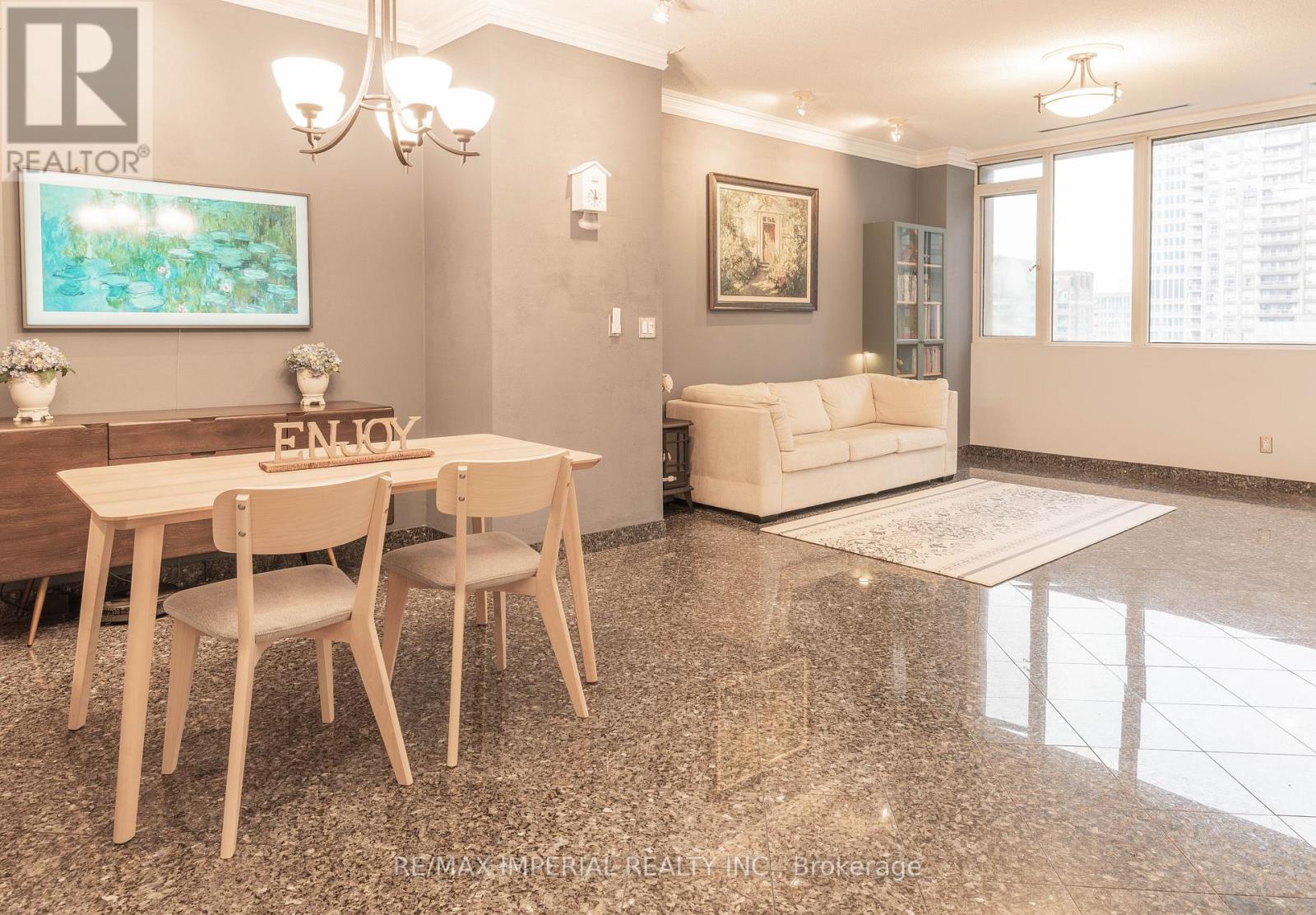 913 - 555 Yonge Street, Toronto, Ontario  M4Y 3A6 - Photo 5 - C12908174