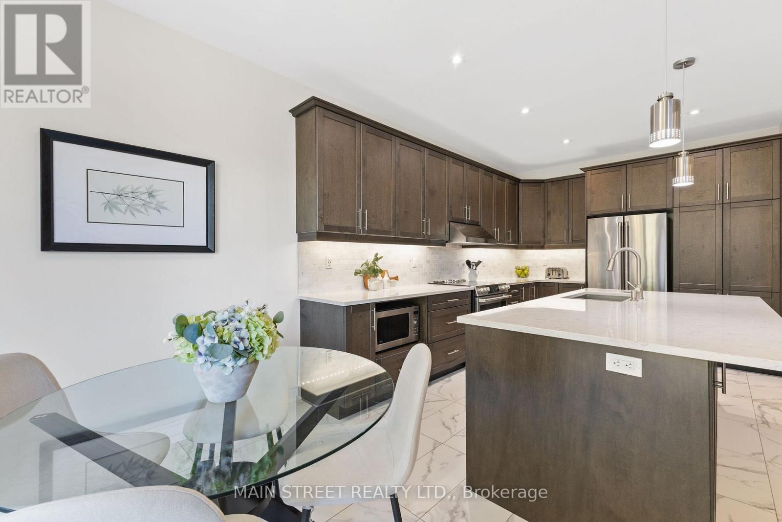 12 Birkdale Place, Newmarket, Ontario  L3Y 0E2 - Photo 14 - N12908284