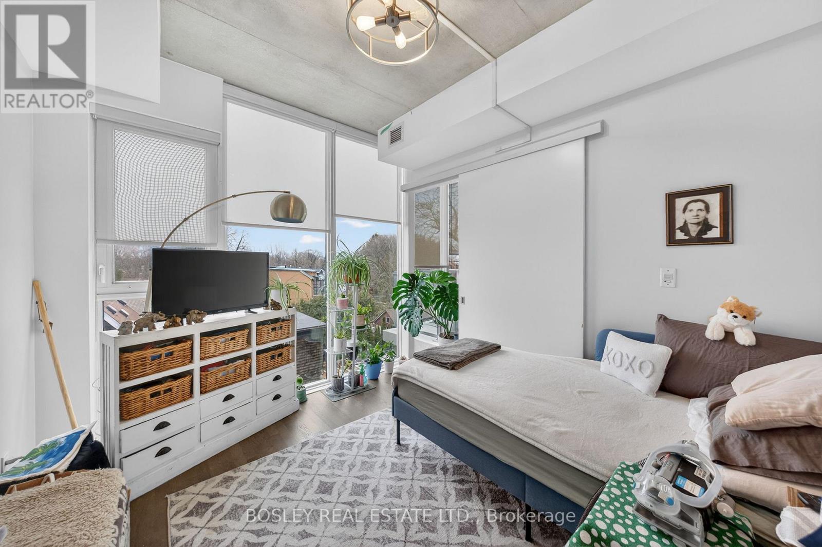 301 - 60 Haslett Avenue, Toronto (The Beaches), Ontario  M4L 0A9 - Photo 11 - E12908282