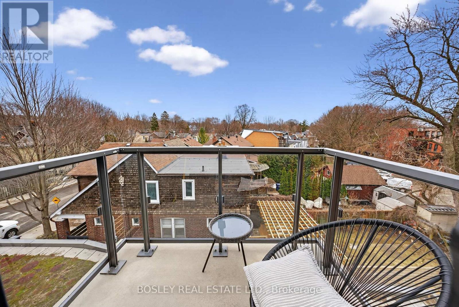 301 - 60 Haslett Avenue, Toronto (The Beaches), Ontario  M4L 0A9 - Photo 9 - E12908282