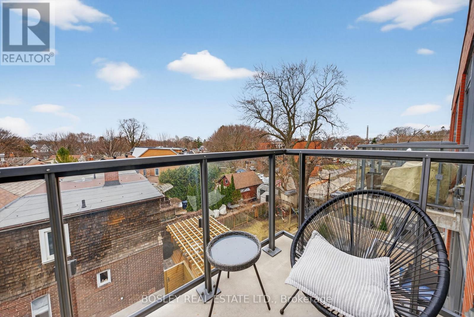 301 - 60 Haslett Avenue, Toronto (The Beaches), Ontario  M4L 0A9 - Photo 8 - E12908282