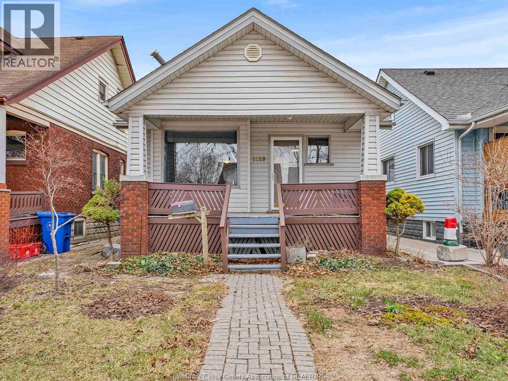 MLS# 26005733: 1129 Janette AVENUE, Windsor, Canada