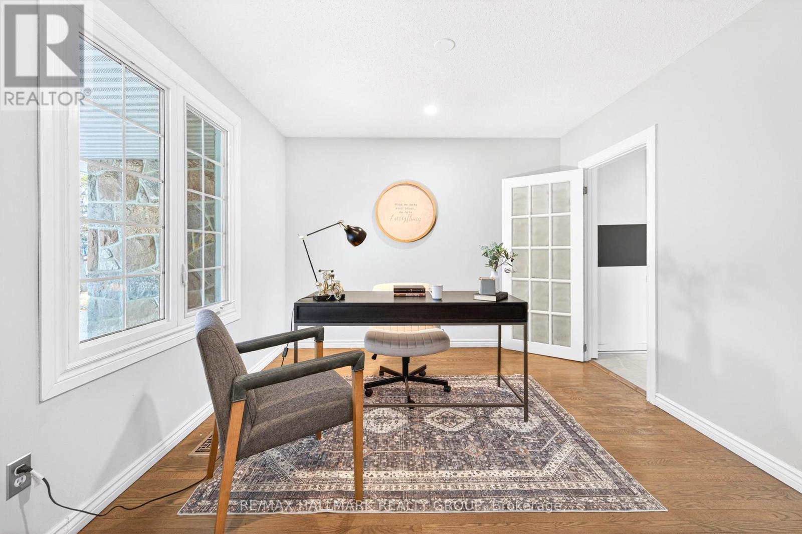 1930 Southampton Court, Ottawa, Ontario  K2C 0W4 - Photo 13 - X12876098