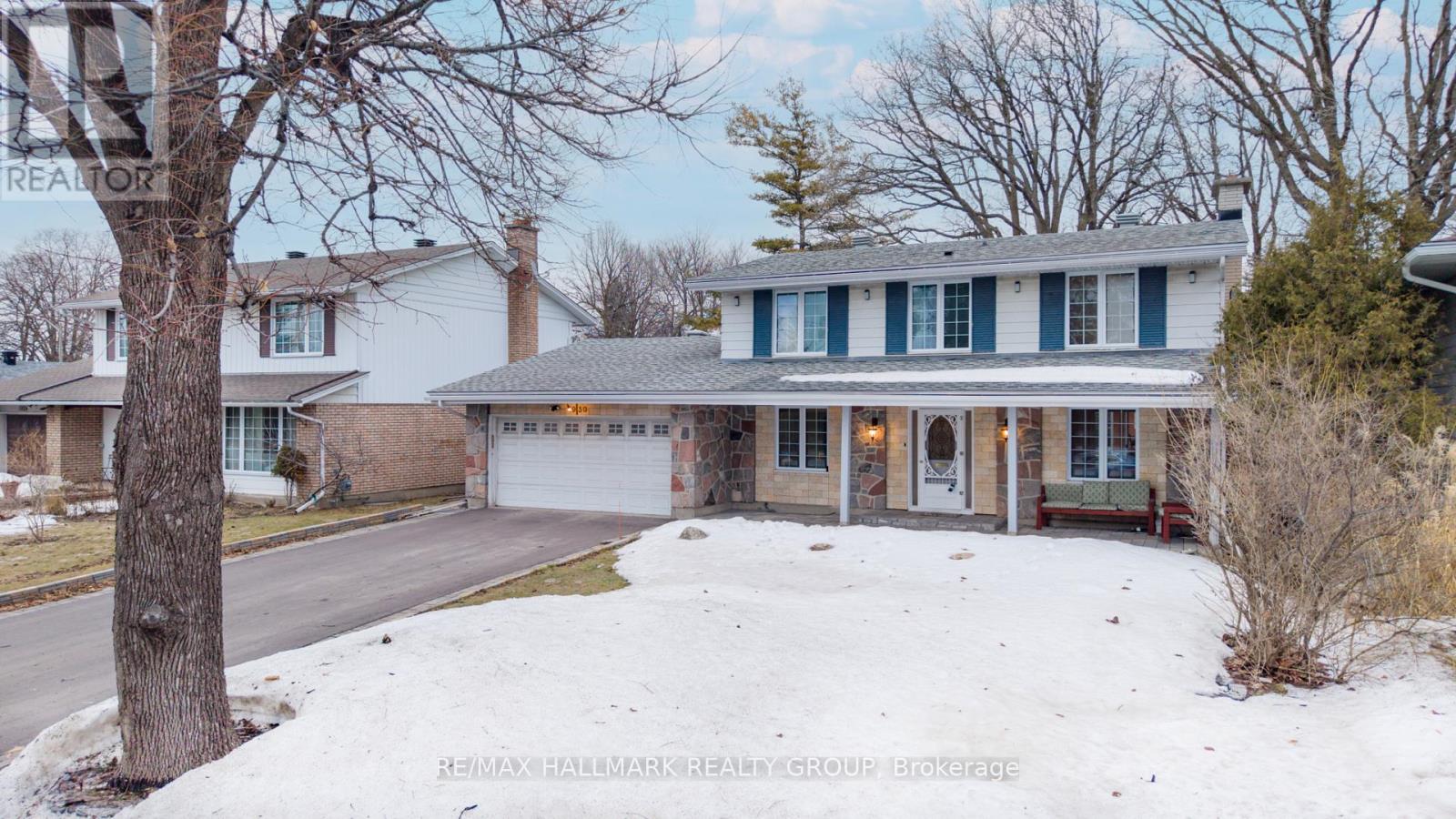 1930 Southampton Court, Ottawa, Ontario  K2C 0W4 - Photo 2 - X12876098