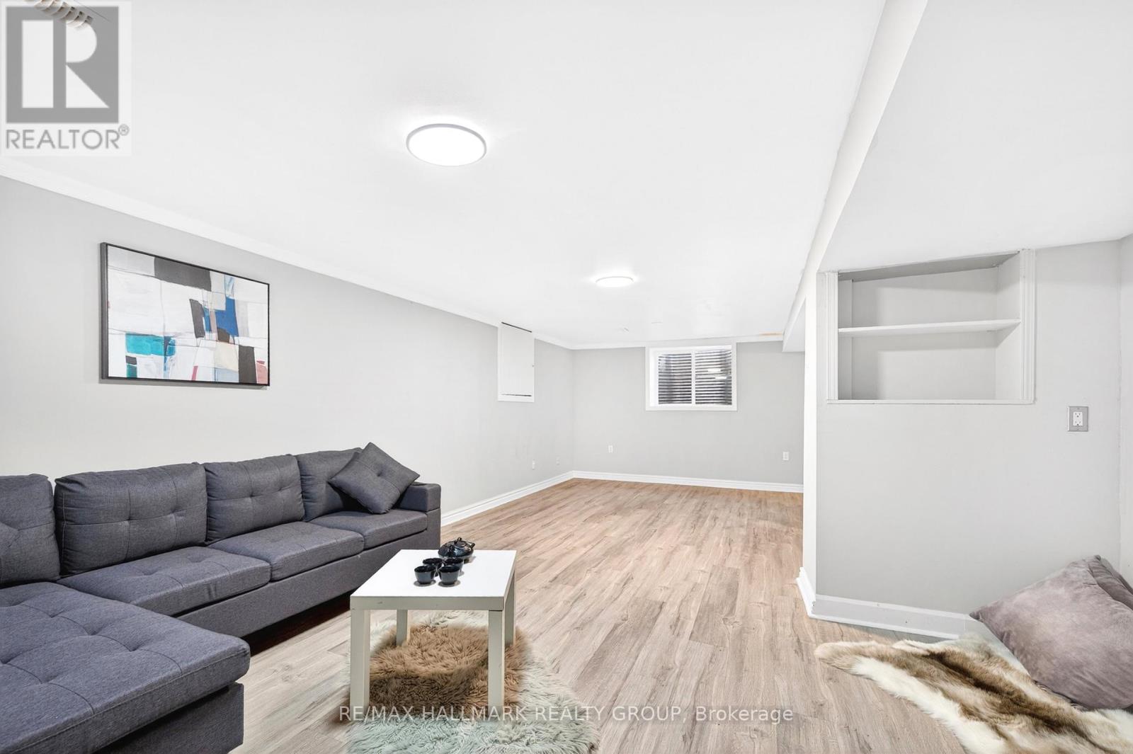 1930 Southampton Court, Ottawa, Ontario  K2C 0W4 - Photo 35 - X12876098