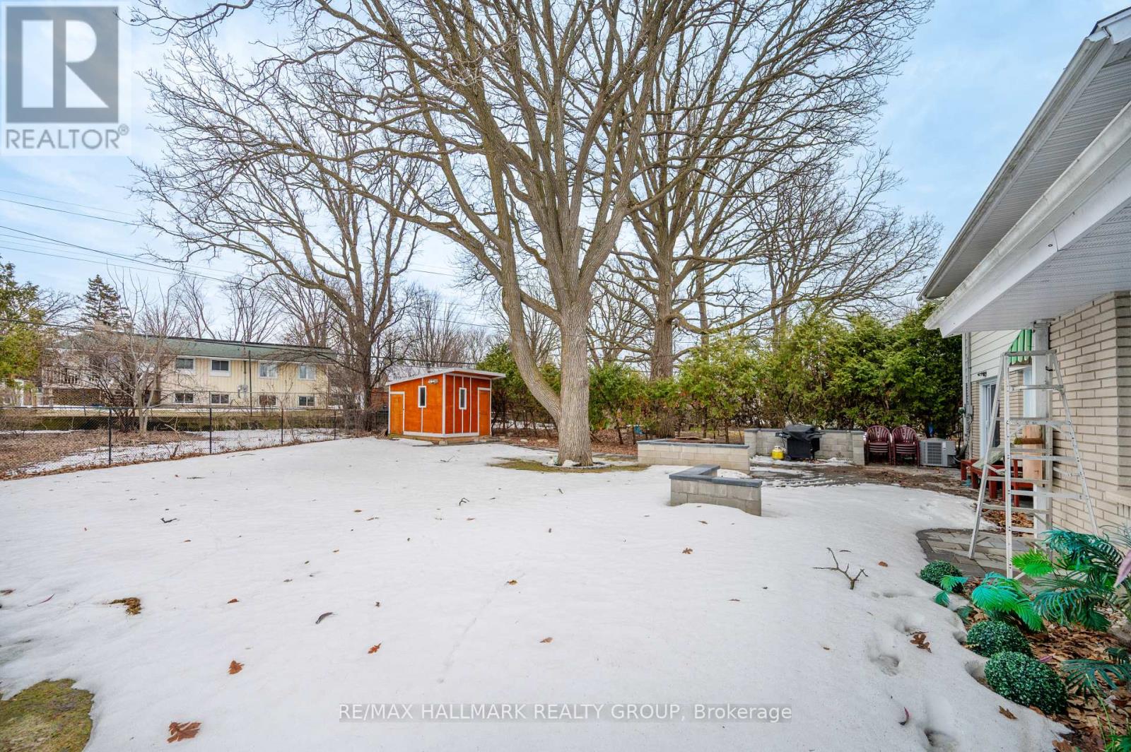 1930 Southampton Court, Ottawa, Ontario  K2C 0W4 - Photo 41 - X12876098