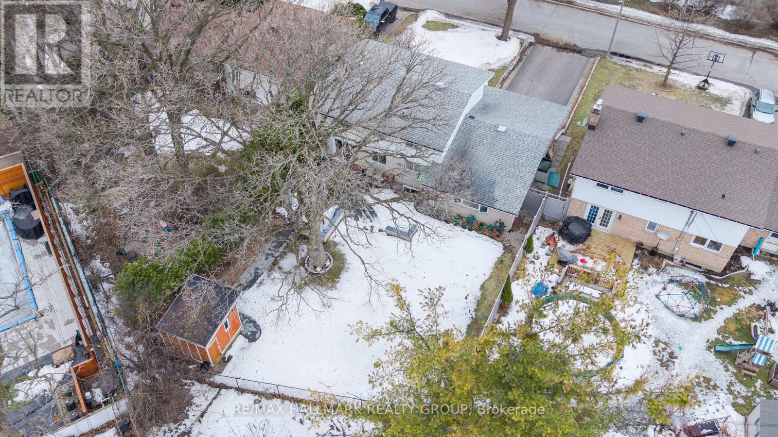 1930 Southampton Court, Ottawa, Ontario  K2C 0W4 - Photo 43 - X12876098