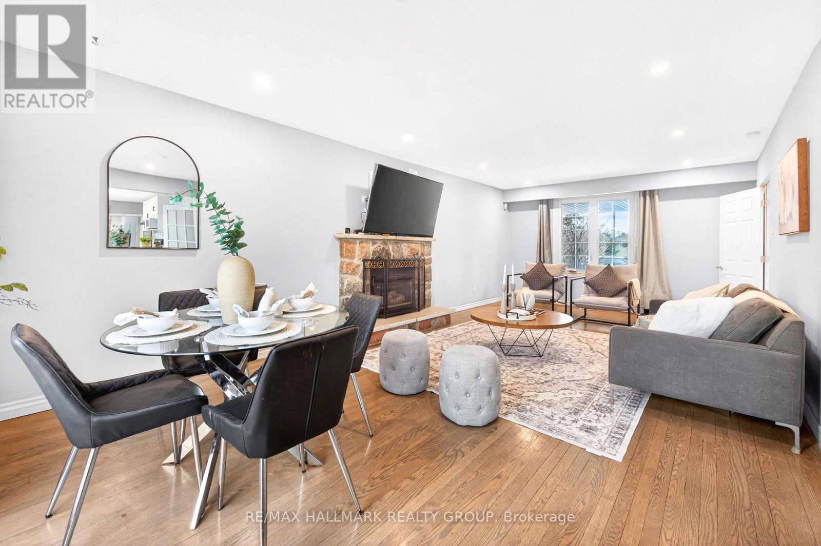 1930 Southampton Court, Ottawa, Ontario  K2C 0W4 - Photo 6 - X12876098