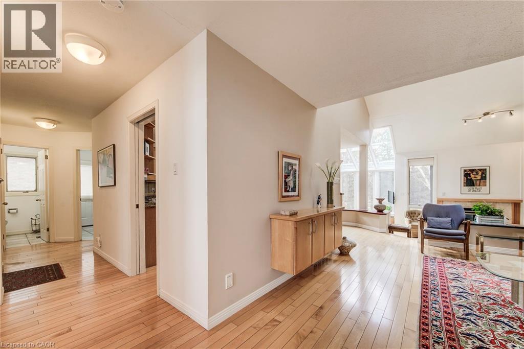 327 Wyecroft Boulevard, Waterloo, Ontario  N2T 2H3 - Photo 4 - 40805686