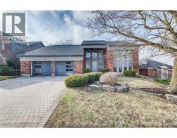 327 WYECROFT Boulevard, Waterloo, Ontario
