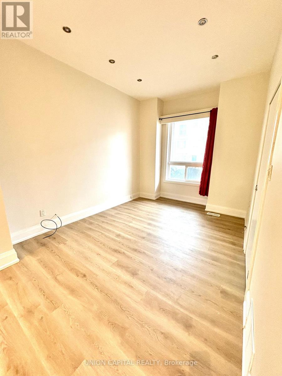 Main - 16 Symington Avenue, Toronto (Dovercourt-Wallace Emerson-Junction), Ontario  M6P 3W1 - Photo 2 - W12908192