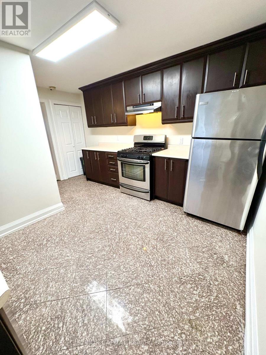 Main - 16 Symington Avenue, Toronto (Dovercourt-Wallace Emerson-Junction), Ontario  M6P 3W1 - Photo 9 - W12908192